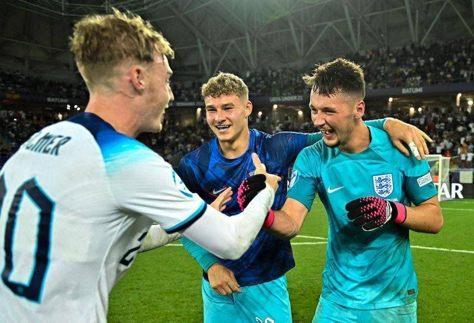 em